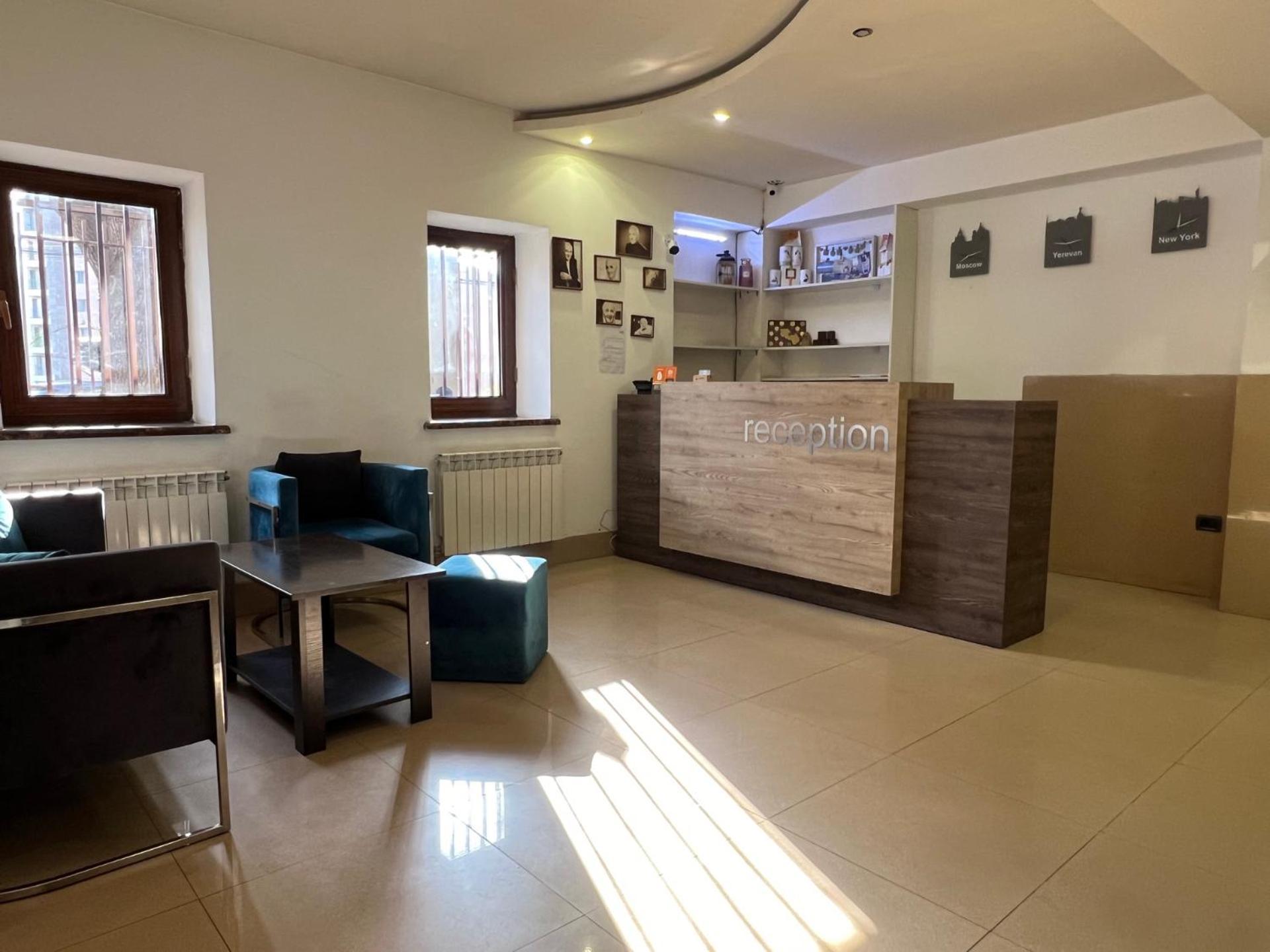 Saryan Hotel יירבאן מראה חיצוני תמונה