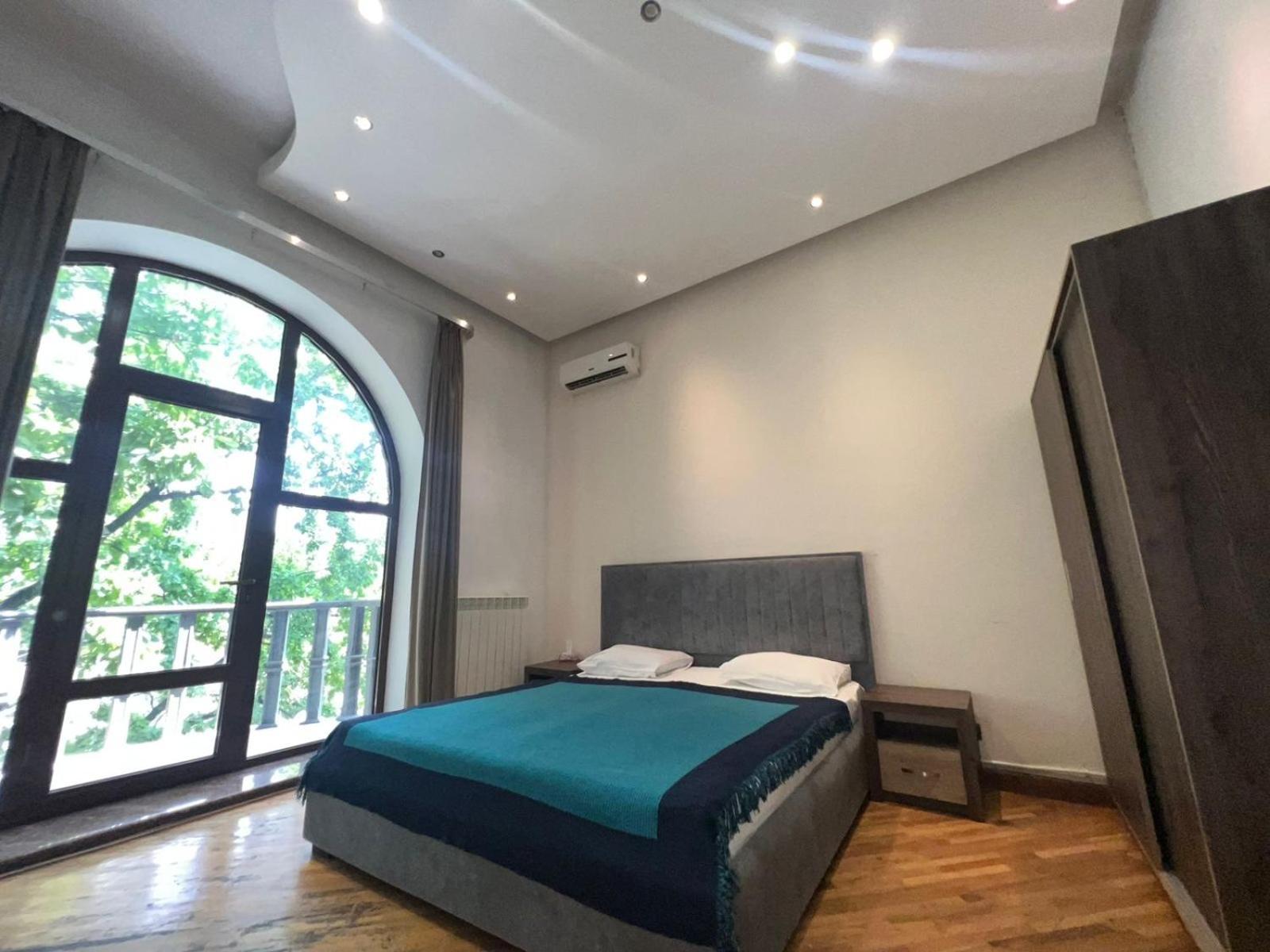Saryan Hotel יירבאן מראה חיצוני תמונה