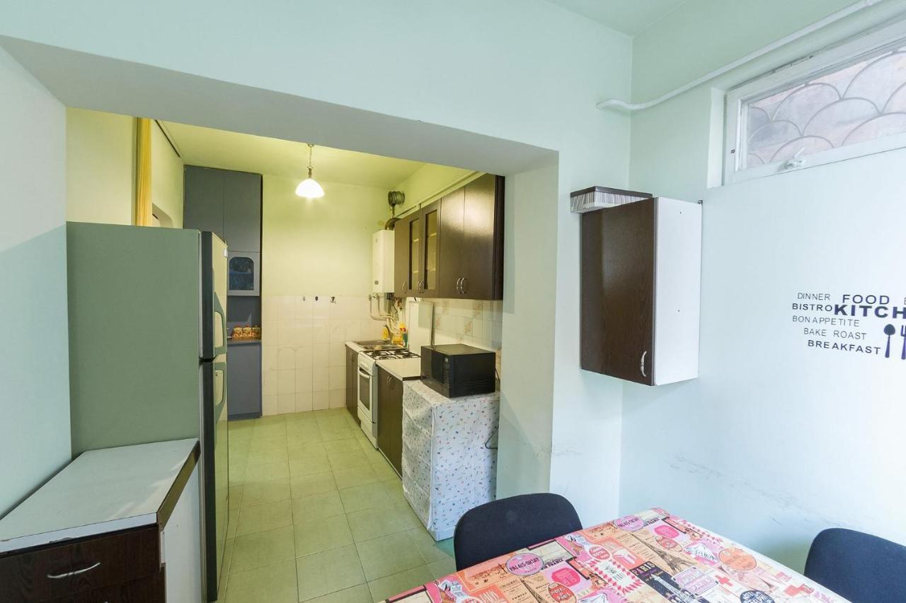 Saryan Hotel יירבאן מראה חיצוני תמונה