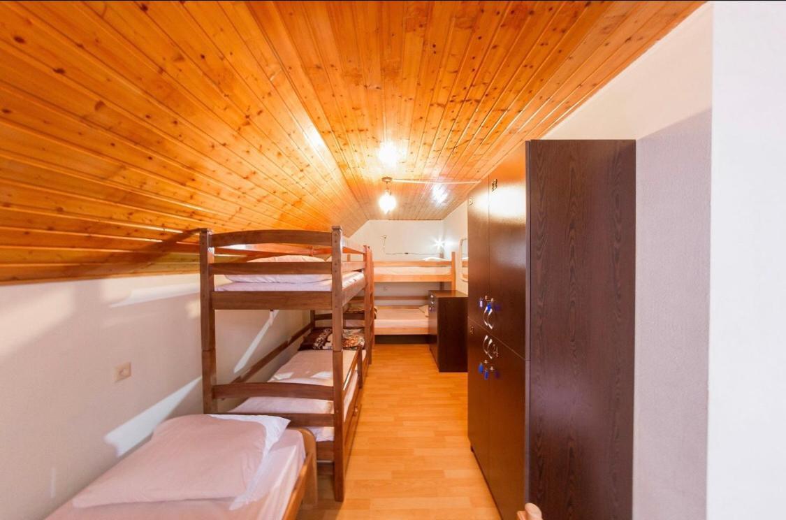 Saryan Hotel יירבאן מראה חיצוני תמונה