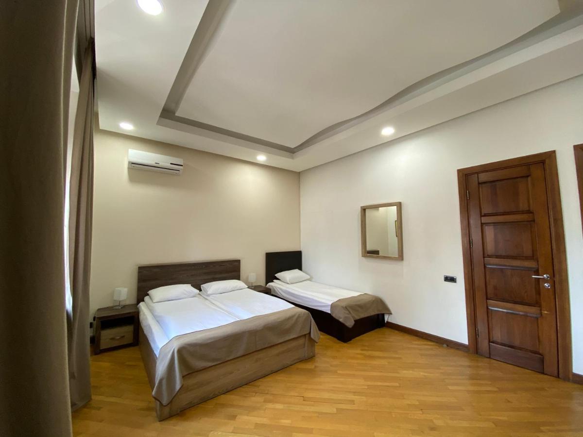 Saryan Hotel יירבאן מראה חיצוני תמונה